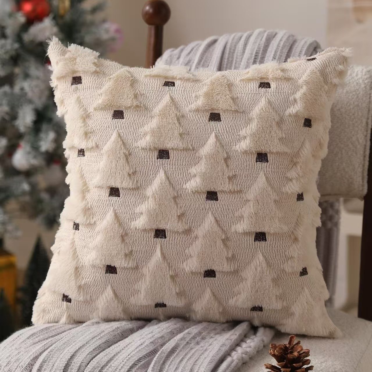 Christmas Tree Throw Pillow Cover 3D Plush Pine Tree Decorative Cushion Case, Farmhouse Winter Holiday Pillowcase For Sofa Couch Home Xmas Decor - Image 2